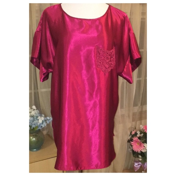 Other - EUC Women’s Night Shirt